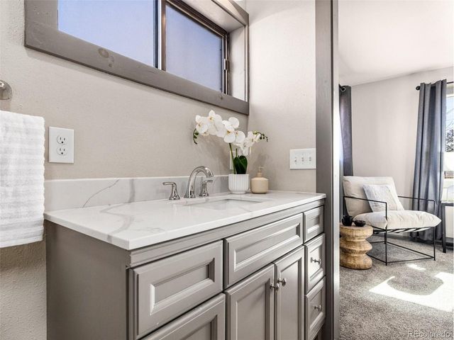 815 Ohio St, Silver Cliff, CO 81252