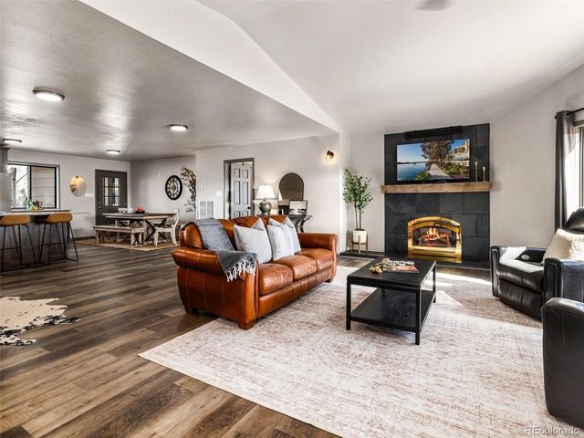 815 Ohio St, Silver Cliff, CO 81252