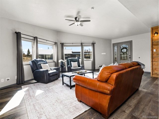 815 Ohio St, Silver Cliff, CO 81252