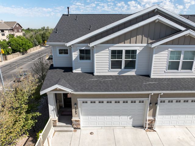 1303 E WEYBURN LN, Holladay, UT 84117