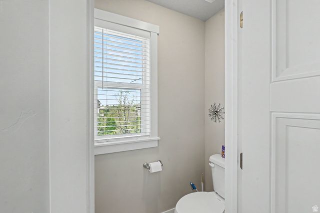1303 E WEYBURN LN, Holladay, UT 84117