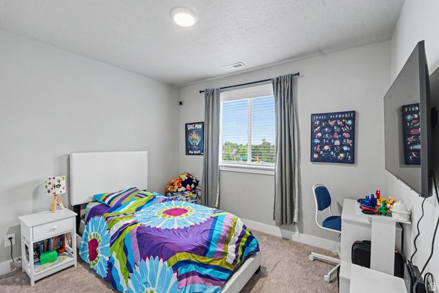 1303 E WEYBURN LN, Holladay, UT 84117