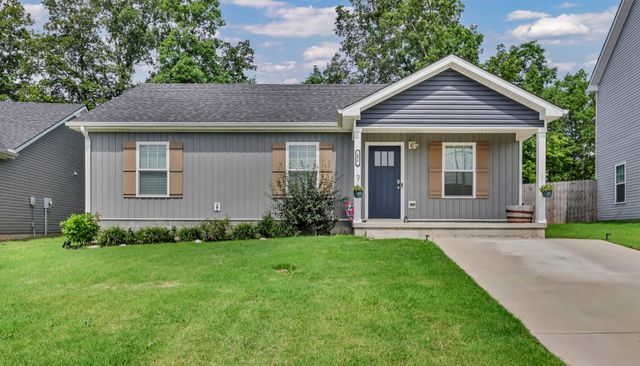 486 Mattingly Dr, Clarksville, TN 37042