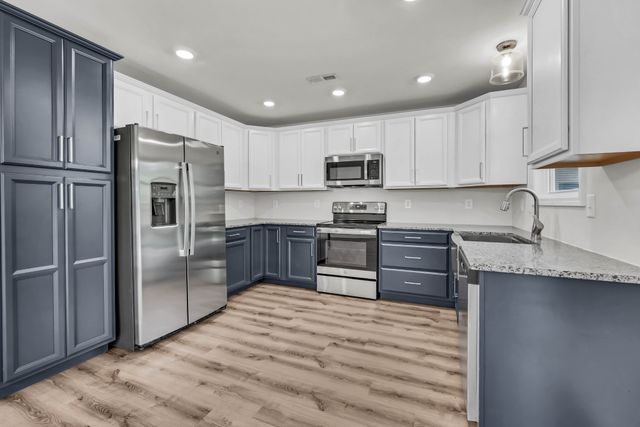 486 Mattingly Dr, Clarksville, TN 37042