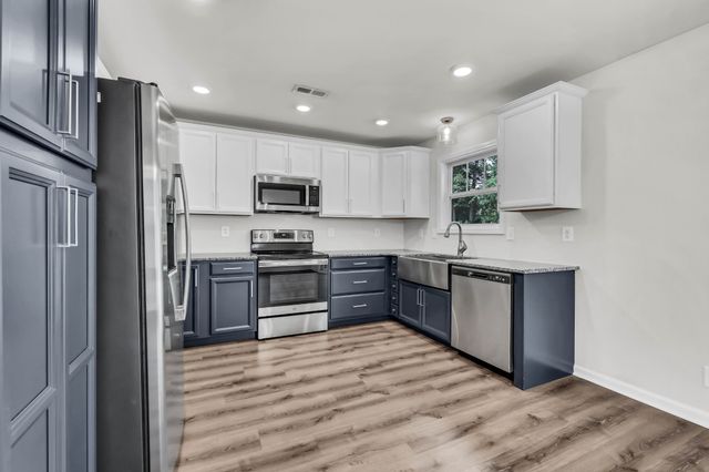 486 Mattingly Dr, Clarksville, TN 37042