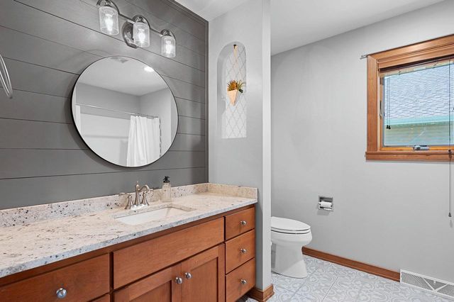 2133 WHEAT WAY, Green Bay, WI 54311