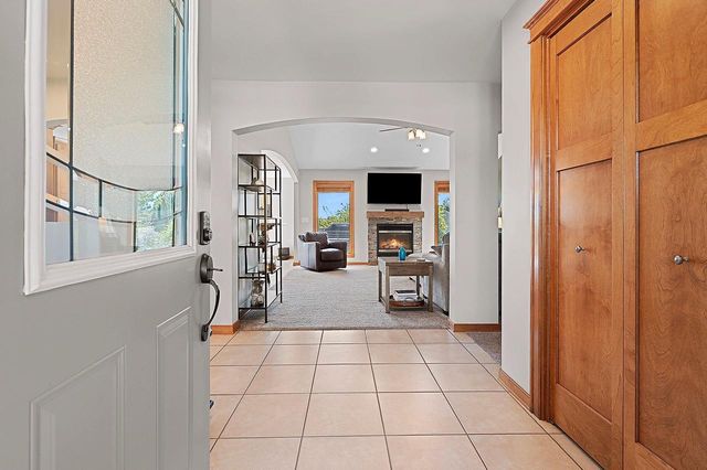 2133 WHEAT WAY, Green Bay, WI 54311
