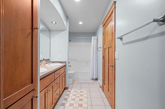 2133 WHEAT WAY, Green Bay, WI 54311