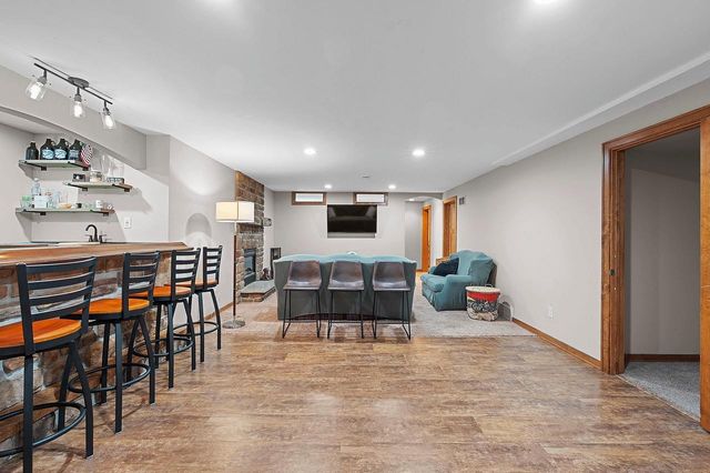 2133 WHEAT WAY, Green Bay, WI 54311
