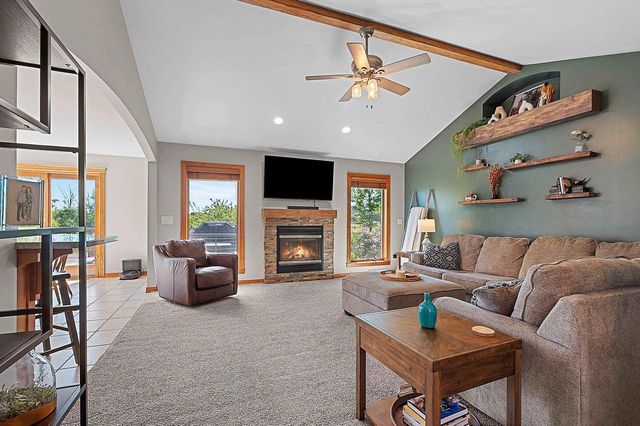 2133 WHEAT WAY, Green Bay, WI 54311