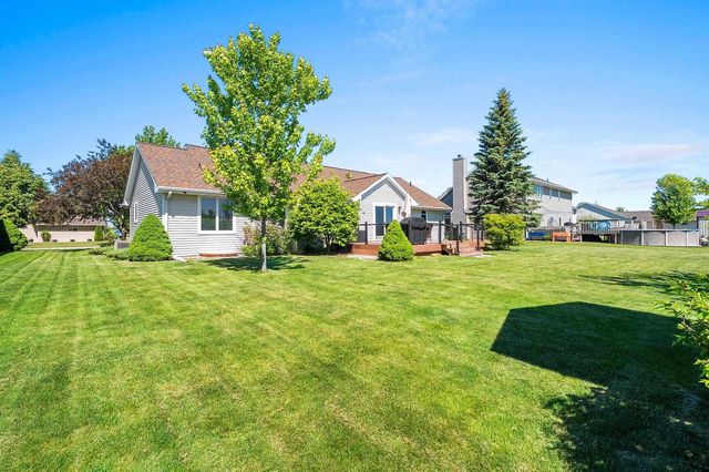 2133 WHEAT WAY, Green Bay, WI 54311
