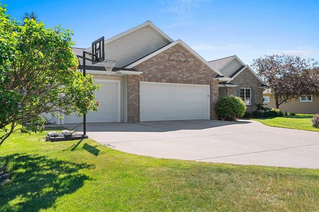 2133 WHEAT WAY, Green Bay, WI 54311