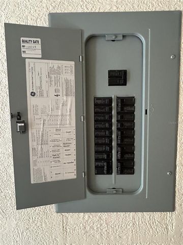 108 CLOCKTOWER DRIVE 261, Brandon, FL 33510