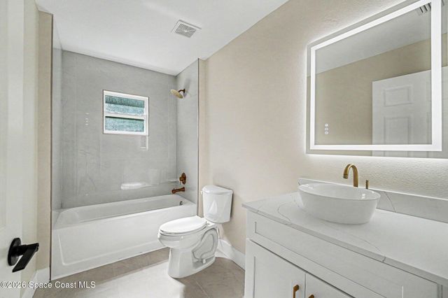 8666 100th Avenue, Vero Beach, FL 32967