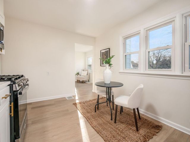 1994 Stratford Way, Columbus, OH 43219