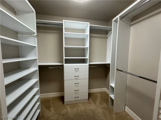 1356 Triandra LN, Naples, FL 34119