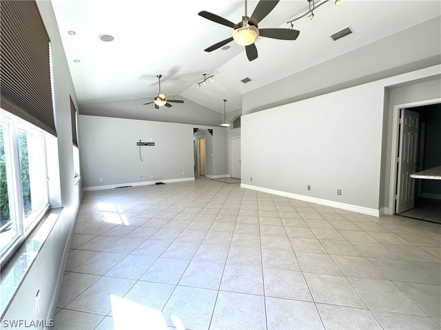 1356 Triandra LN, Naples, FL 34119