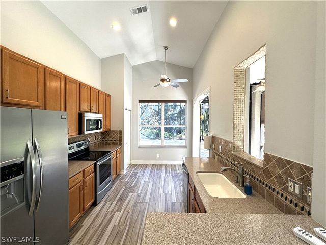 1356 Triandra LN, Naples, FL 34119