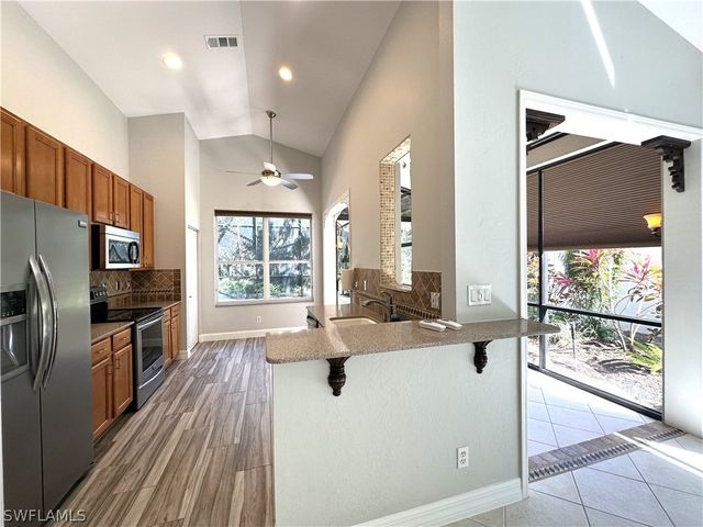 1356 Triandra LN, Naples, FL 34119