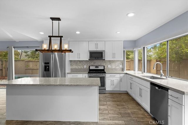 6 Banyan Tree, Irvine, CA 92612