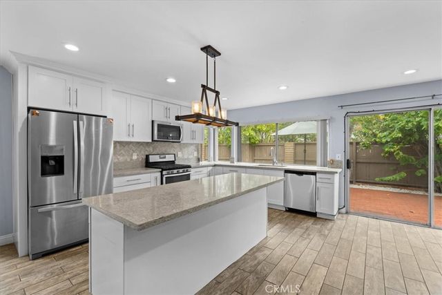 6 Banyan Tree, Irvine, CA 92612