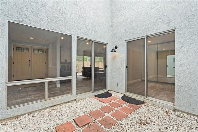 6 Banyan Tree, Irvine, CA 92612