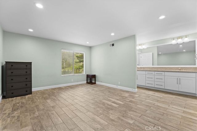 6 Banyan Tree, Irvine, CA 92612