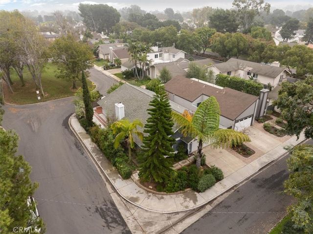 6 Banyan Tree, Irvine, CA 92612