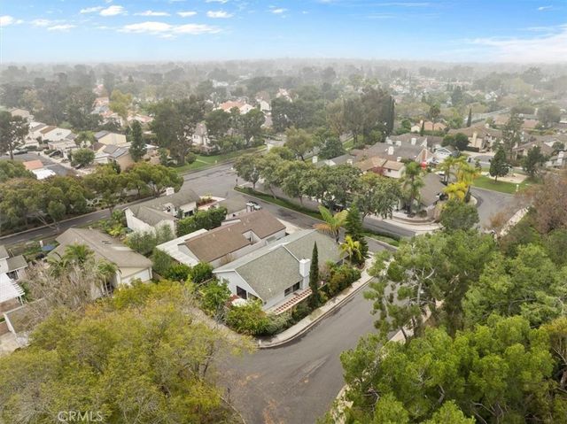 6 Banyan Tree, Irvine, CA 92612