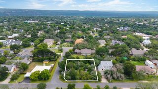 913 Lipan TRL, Austin, TX 78733