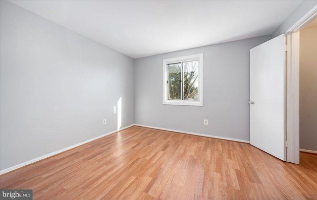 19052 CAPEHART DR, Montgomery Village, MD 20886