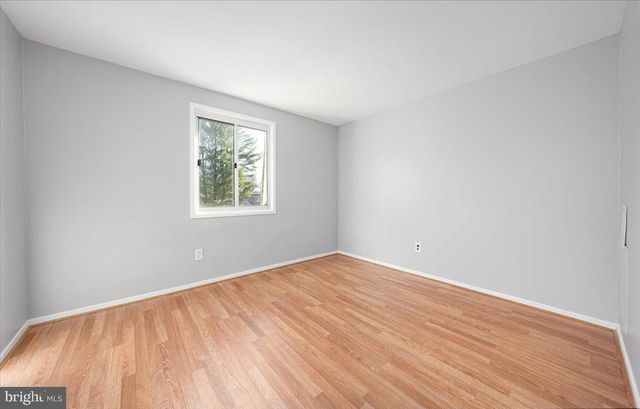 19052 CAPEHART DR, Montgomery Village, MD 20886