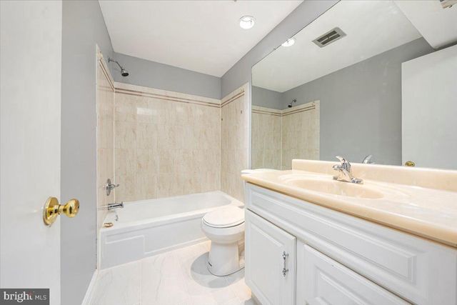 19052 CAPEHART DR, Montgomery Village, MD 20886