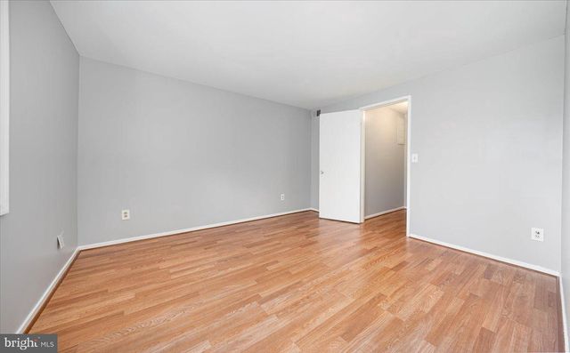 19052 CAPEHART DR, Montgomery Village, MD 20886