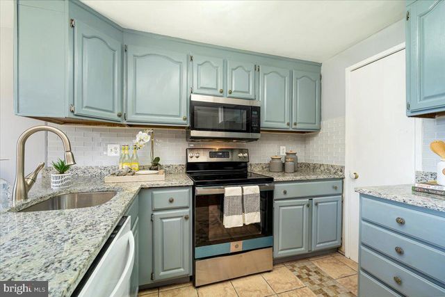 19052 CAPEHART DR, Montgomery Village, MD 20886