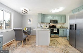 19052 CAPEHART DR, Montgomery Village, MD 20886