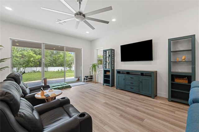 11153 WOOD OWL AVENUE, Weeki Wachee, FL 34614