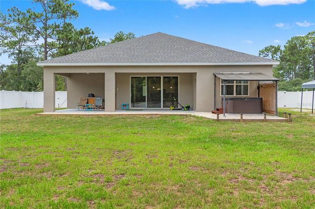 11153 WOOD OWL AVENUE, Weeki Wachee, FL 34614