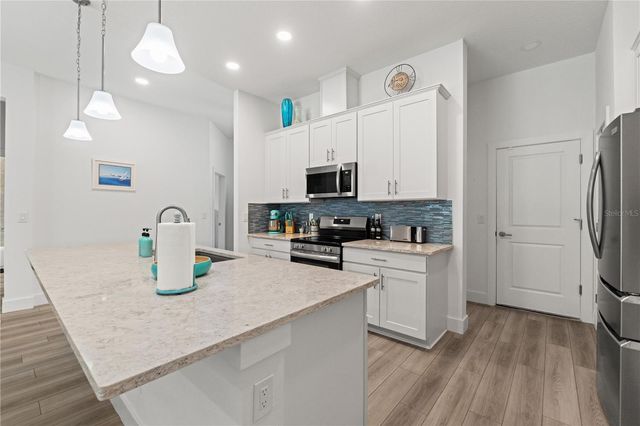 11153 WOOD OWL AVENUE, Weeki Wachee, FL 34614