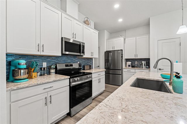11153 WOOD OWL AVENUE, Weeki Wachee, FL 34614