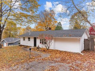 54 Mildred Rd, Brockton, MA 02302