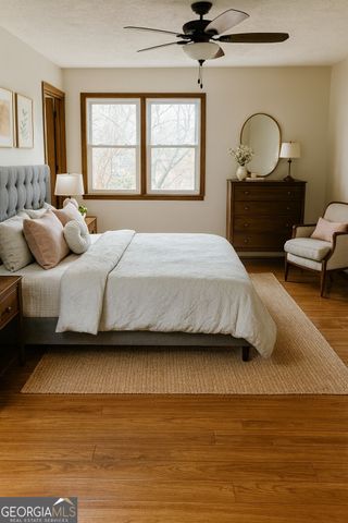 4082 STONEMONT Drive, Lilburn, GA 30047