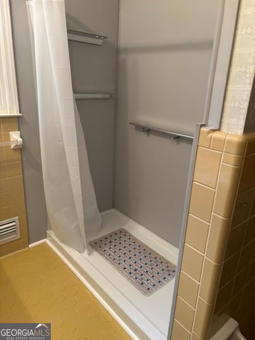 4082 STONEMONT Drive, Lilburn, GA 30047