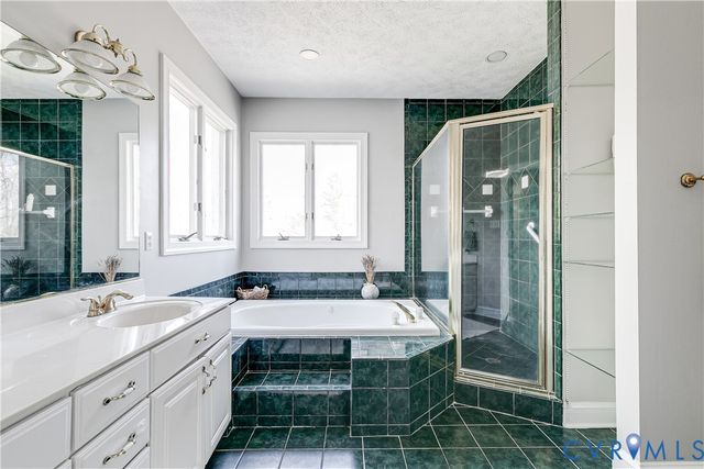 3455 E Brookland Manor Dr, Powhatan, VA 23139