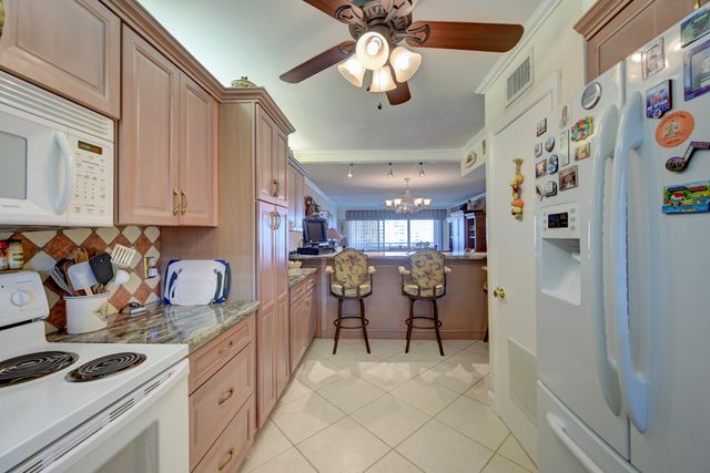 401 Briny Avenue 708, Pompano Beach, FL 33062