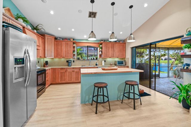 108 EXECUTIVE Circle, Boynton Beach, FL 33436