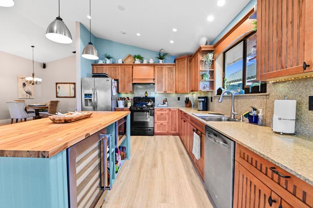 108 EXECUTIVE Circle, Boynton Beach, FL 33436