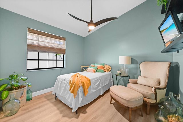 108 EXECUTIVE Circle, Boynton Beach, FL 33436