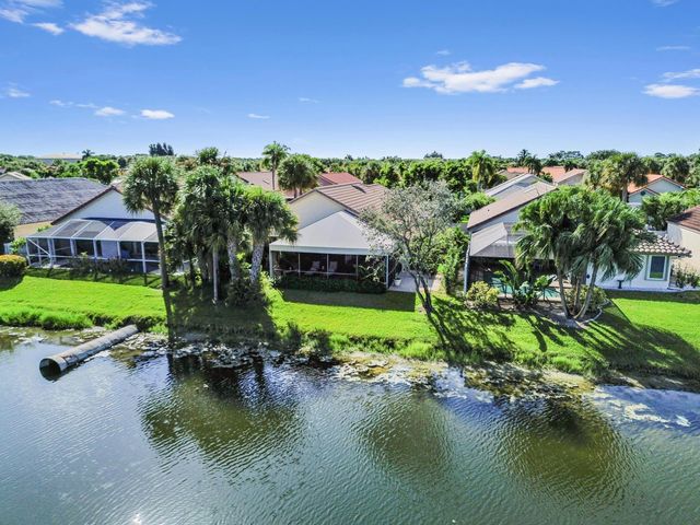 108 EXECUTIVE Circle, Boynton Beach, FL 33436