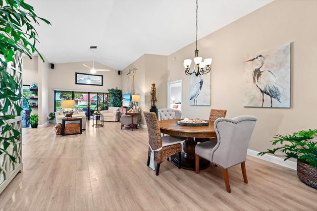 108 EXECUTIVE Circle, Boynton Beach, FL 33436
